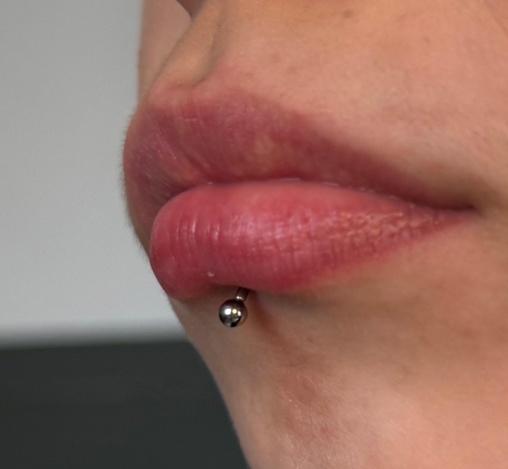 Labret piercing