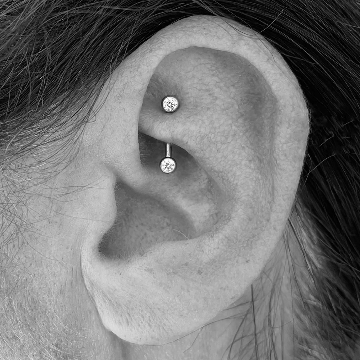 Rook Piercing (16 years+)