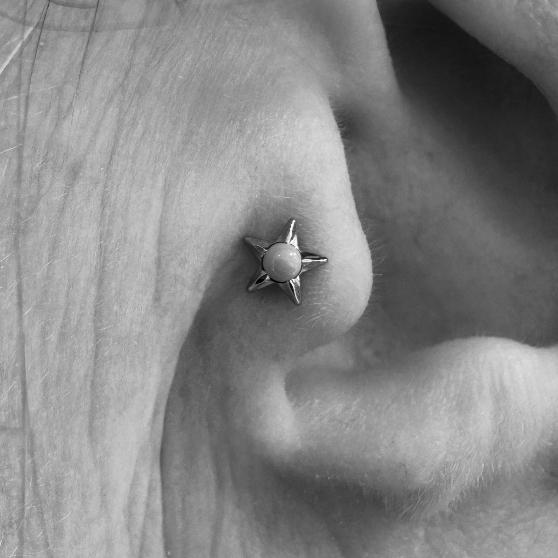 Tragus (16 years+)