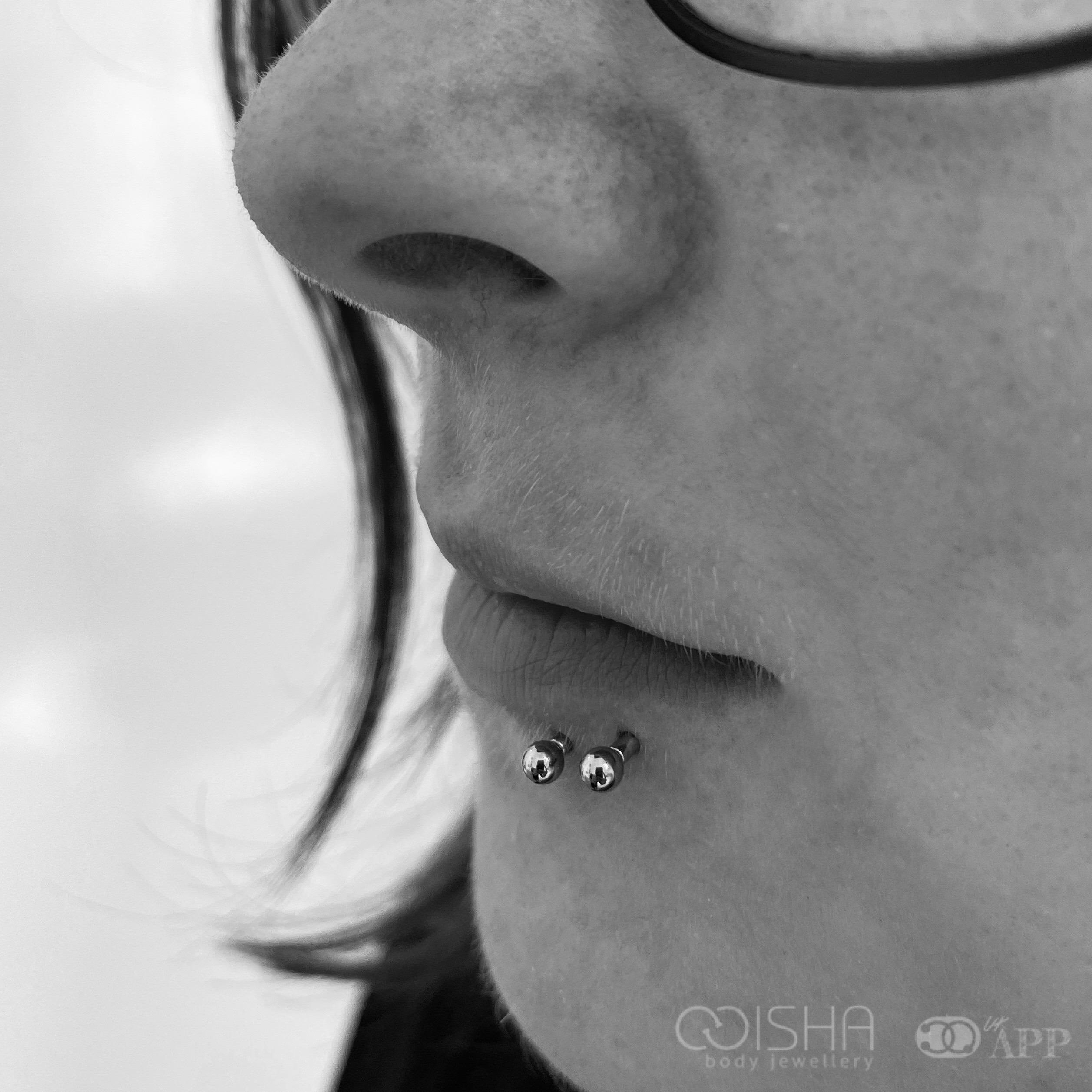 Lip Pair (16 years+)